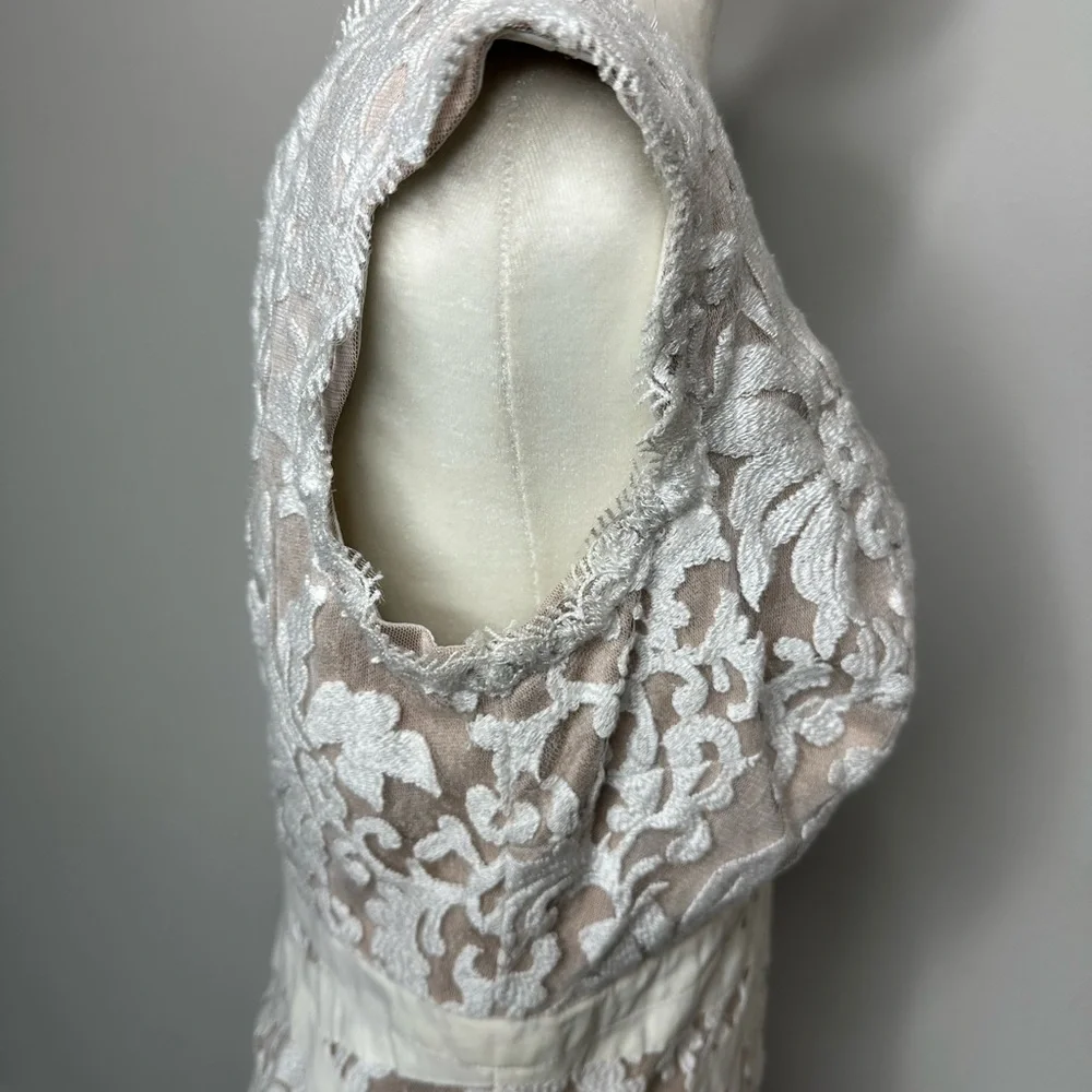 Tadashi Shoji Cream Sheath Wedding Dress Sweetheart Neckline - Picture 3 of 6